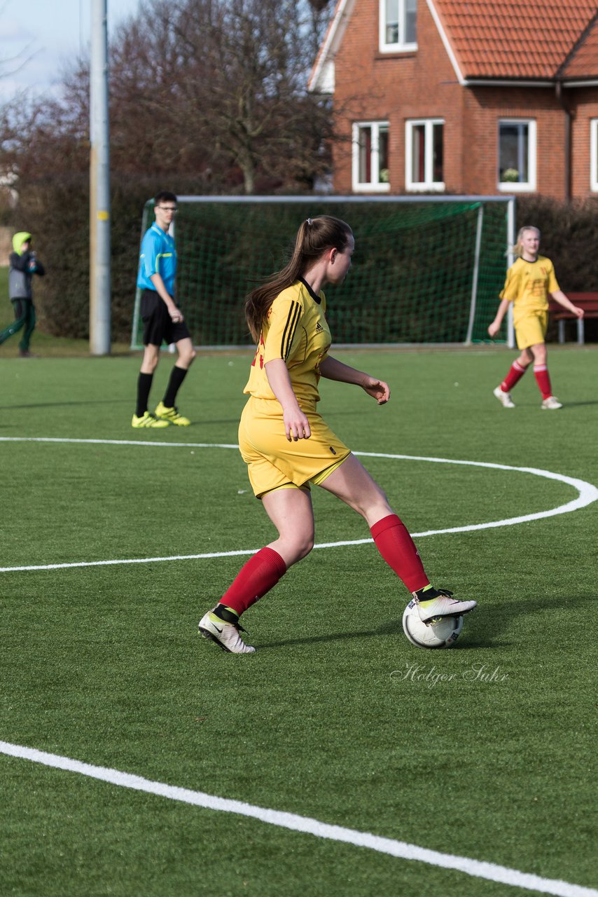 Bild 86 - B-Juniorinnen SG Weststeinburg/Bei - SV Fisia 03 : Ergebnis: 1:2